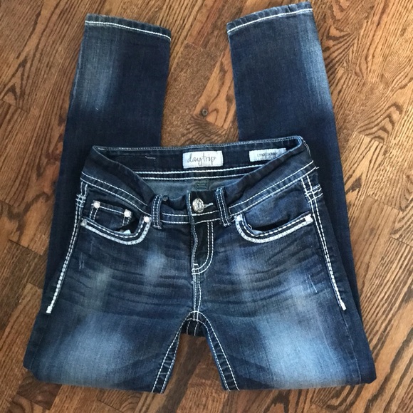 Daytrip Lynx Skinny Jeans - Picture 3 of 12